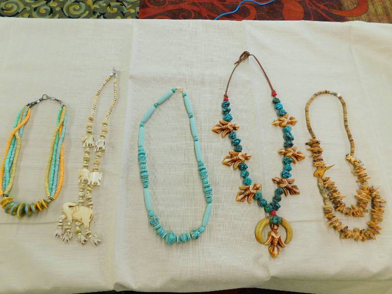 JEWELRY, NECKLACES