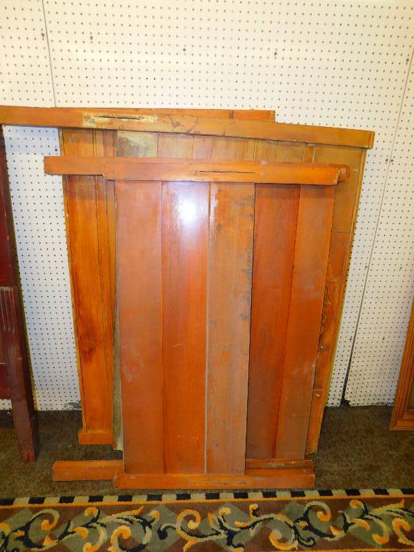 VINTAGE FULL SIZE HEAD AND FOOT BOARDS