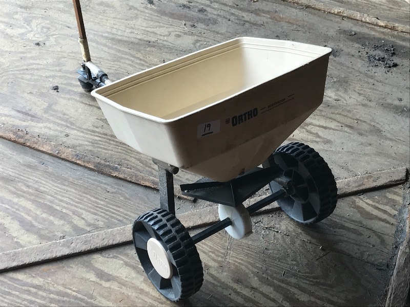 Ortho Spreader LE Farm & Estate Auction KBID