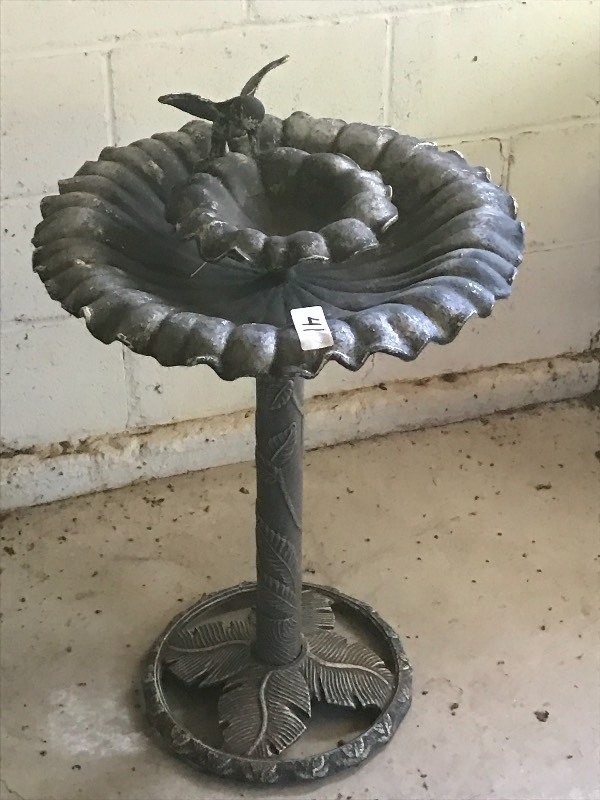 lot 41 image: Steel Bird Bath