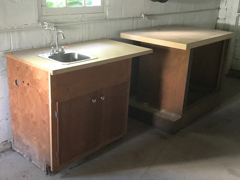 lot 44 image: Cabinet With Sink & Center Island