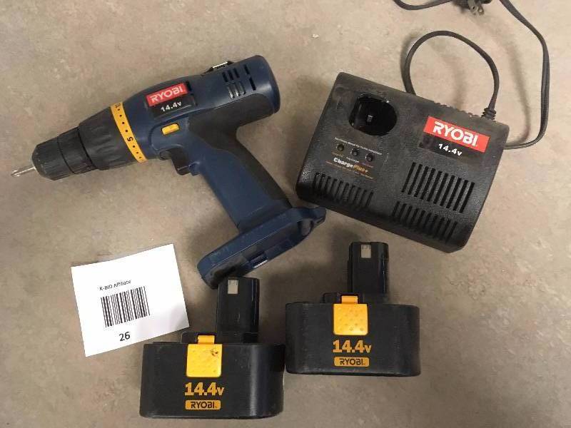 14.4 RYOBI DRILL