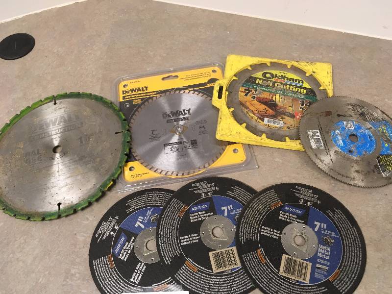 ASSORTED SAW BLADES