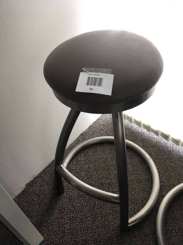 BAR STOOL
