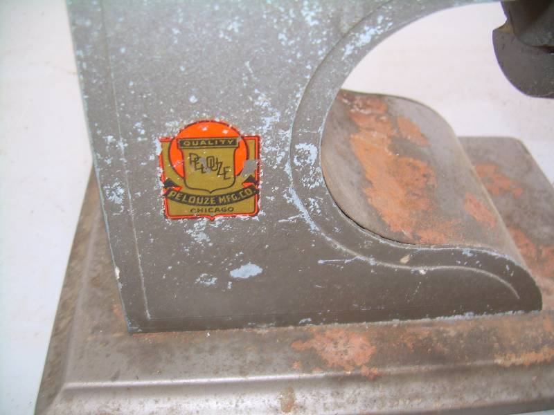 lot 4 image: VINTAGE PELOUZE SCALE