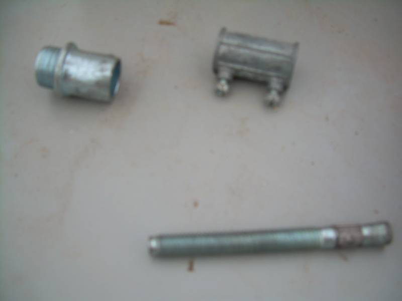 lot 20 image: 12 INCH JIFFY CLIPS , SCREW CONNECTORS , CONCRETE ANCHORS