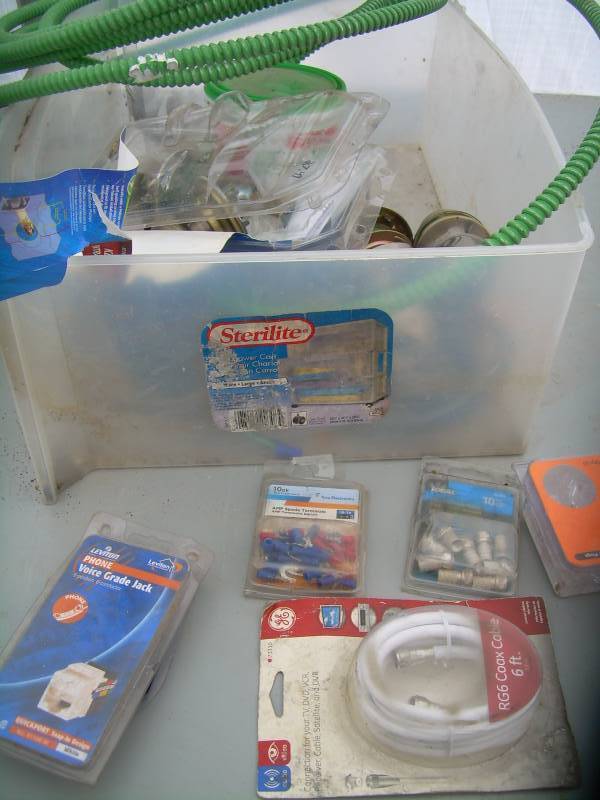 lot 29 image: DOOR KNOB ASSEMBLYS, PHONE JACK WIRING , MISC.