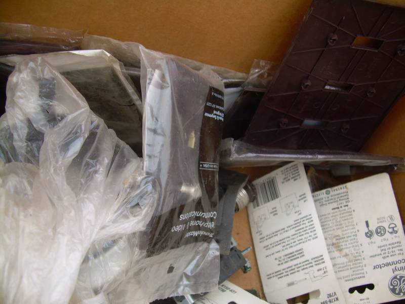 lot 50 image: ELECTRICAL SUPPLIES AND MISC