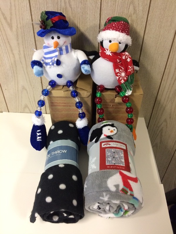 lot 2 image: New Fleece Throws & Holiday Lighted Leg Sitters Snowman & Penguin