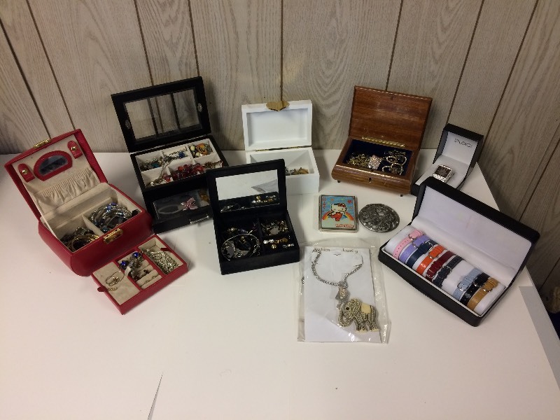 lot 8 image: Large lot of Jewelry Boxes & Jewelry