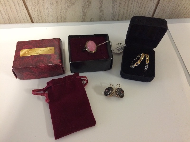lot 10 image: Sterling Ring & 2 pairs Earrings