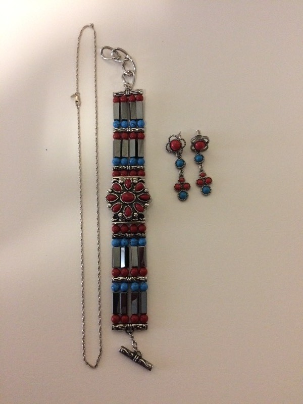 lot 11 image: Sterling Necklace Chain, Matching Watch & Earrings