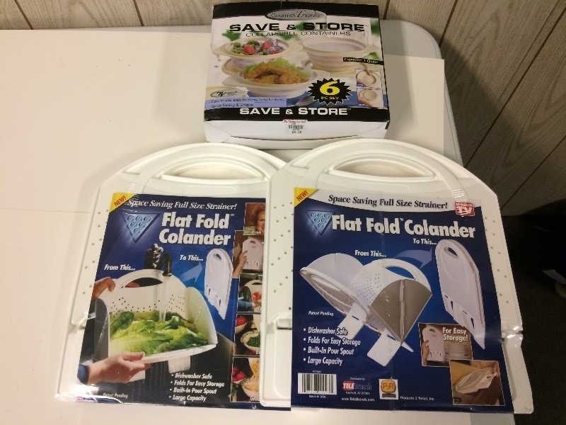 lot 53 image: New Collapsible Containers & Strainers