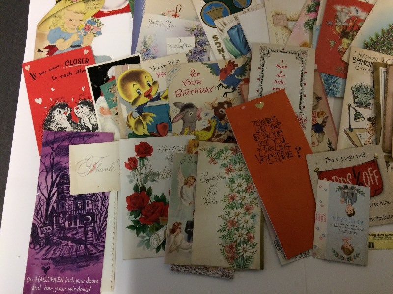lot 50 image: Vintage Greeting Cards