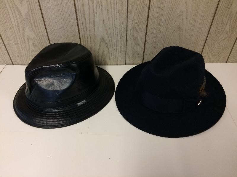 lot 63 image: Felt & Leather Mens Hats XL