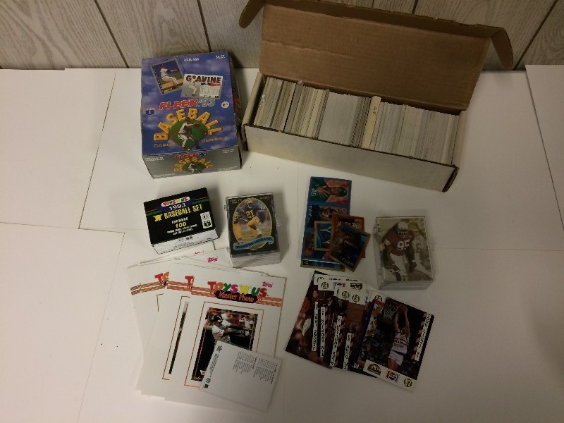 lot 70 image: Sports Cards Baseball Football Golf & Tennis