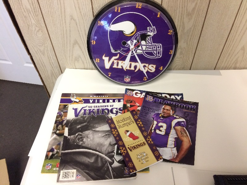 lot 88 image: Vikings Clock & Magazines