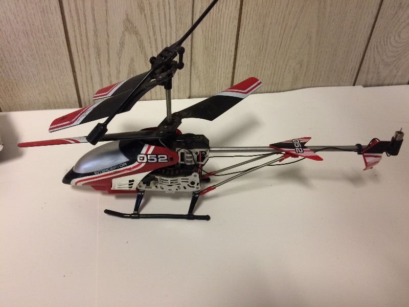 lot 109 image: Die Cast Cars & Helicopter
