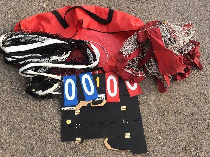 MacGregor Sport Volleyball Net, Bag, and Scoreboard