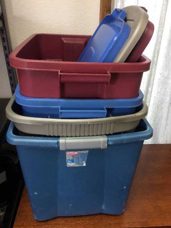 lot 10 image: Assorted Storage Totes