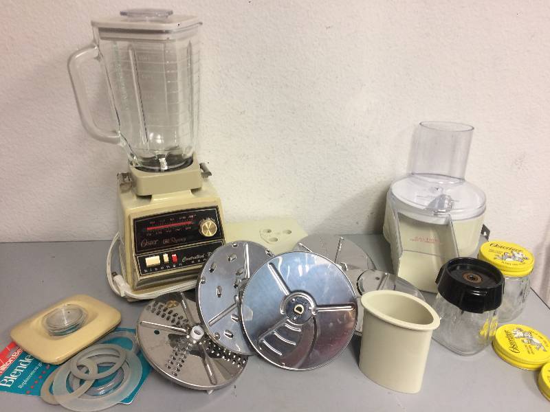 lot 39 image: Vintage Oster Regency Multi-Function Kitchen Center