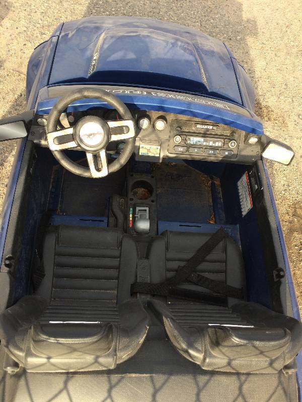 lot 59 image: Power Wheels Boss Mustang 302