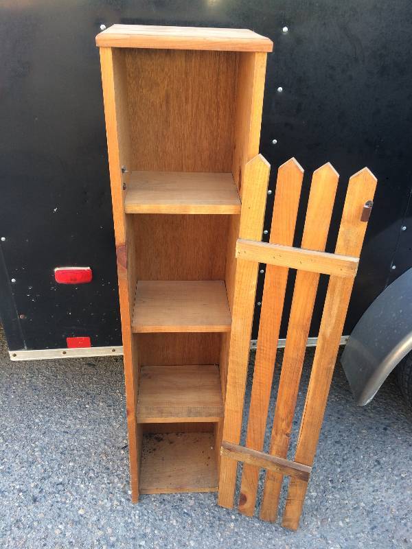 lot 77 image: Gate Storage Shelf