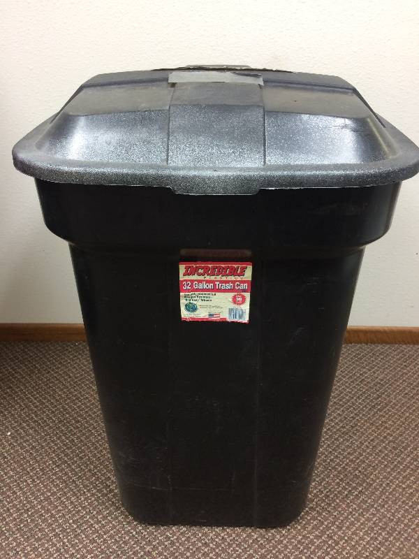 32 Gallon Trash Can