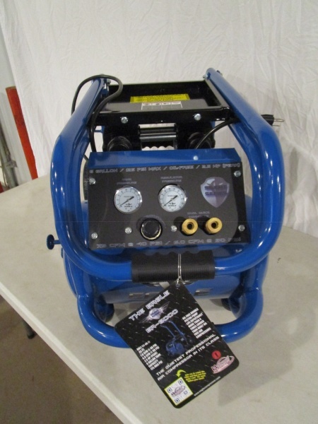 lot 14 image: Eagle Silent Series 5.5 Gallon Air Compressor