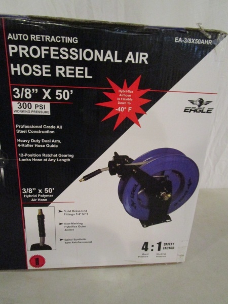 lot 17 image: Eagle Professional Air Hose Reel