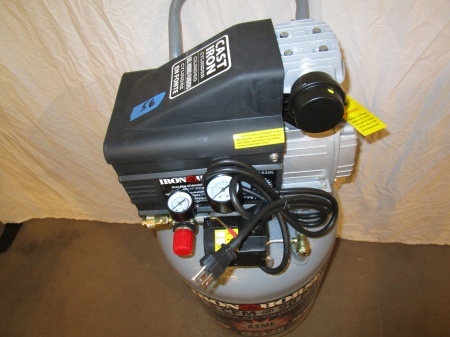 lot 56 image: Iron Horse Portable 20 gallon Air Compressor