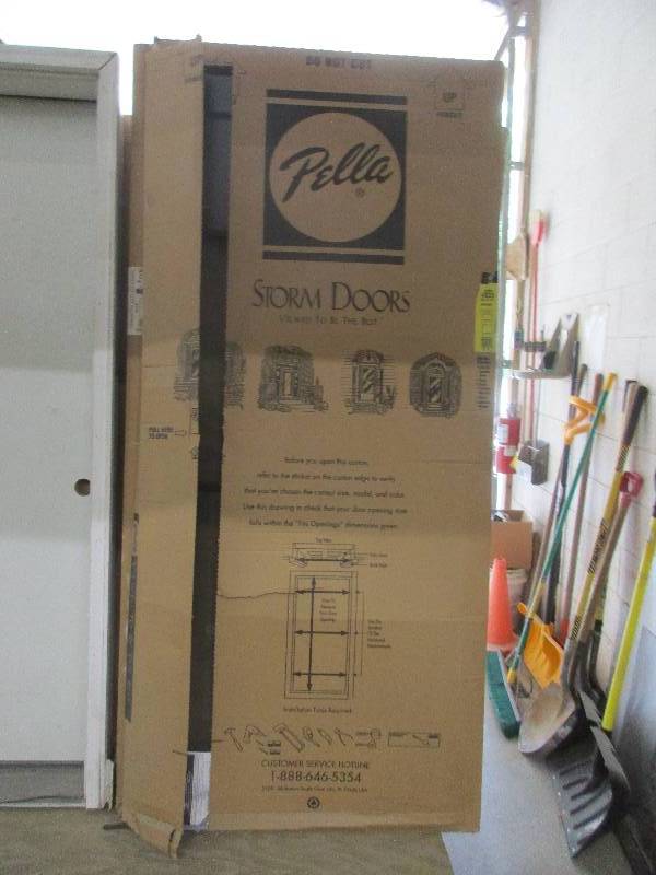 Storm door kit