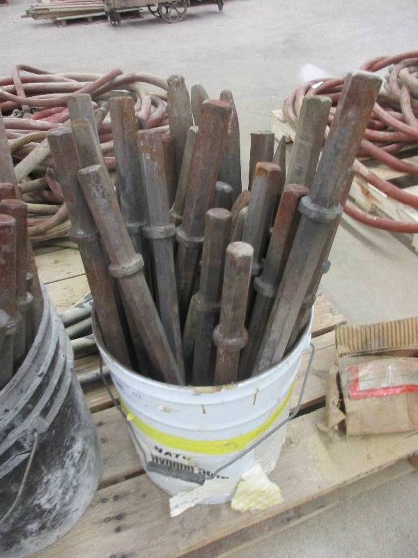 Jackhammer bits