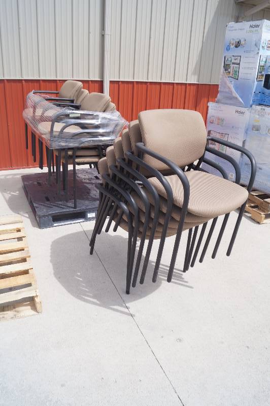 lot 32 image: 15 Office Chairs