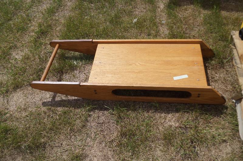 lot 39 image: Wood Sled