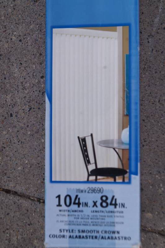 lot 45 image: Vertical Blinds