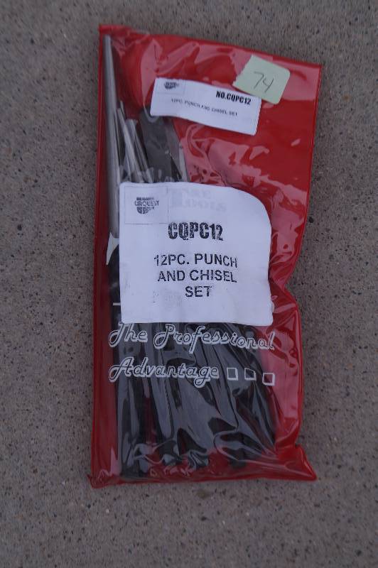lot 74 image: Punch & Chisel Set