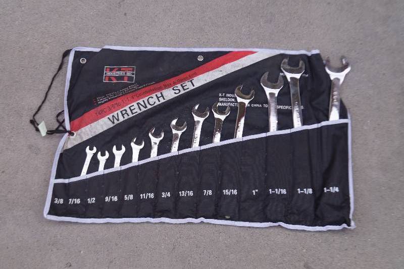 lot 81 image: Wrench Set