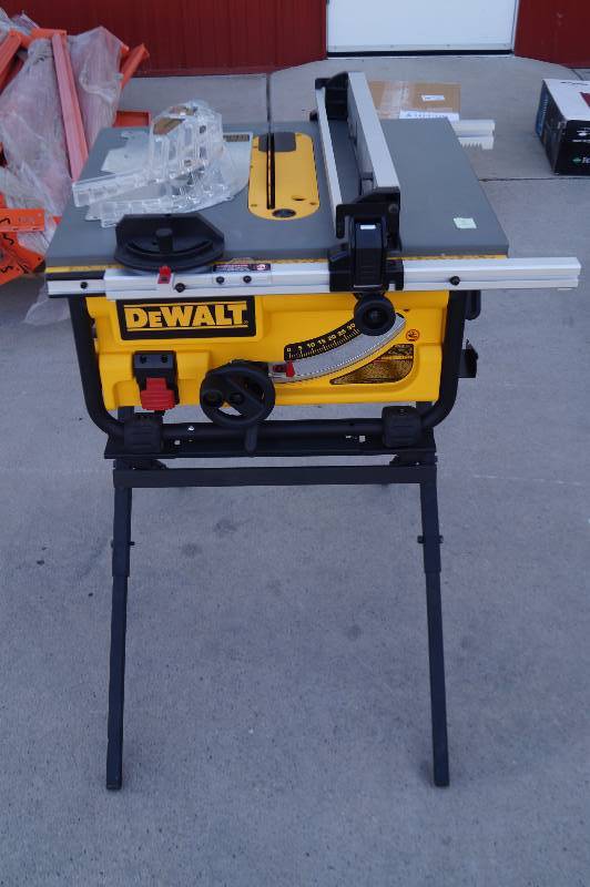 lot 89 image: Dewalt Table Saw