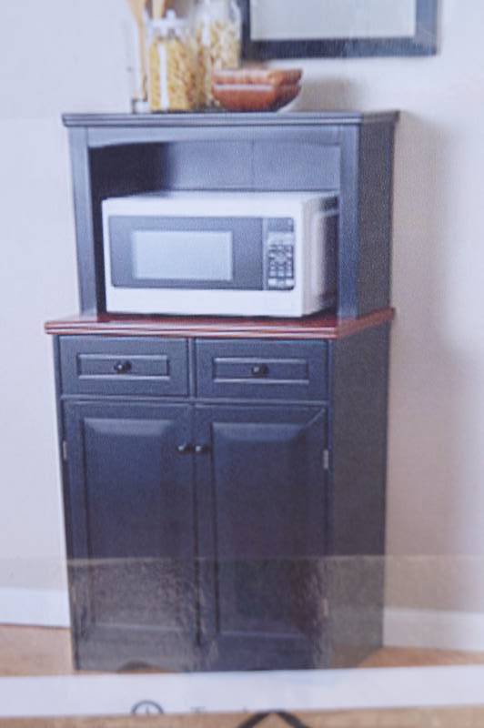 lot 103 image: Microwave Hutch