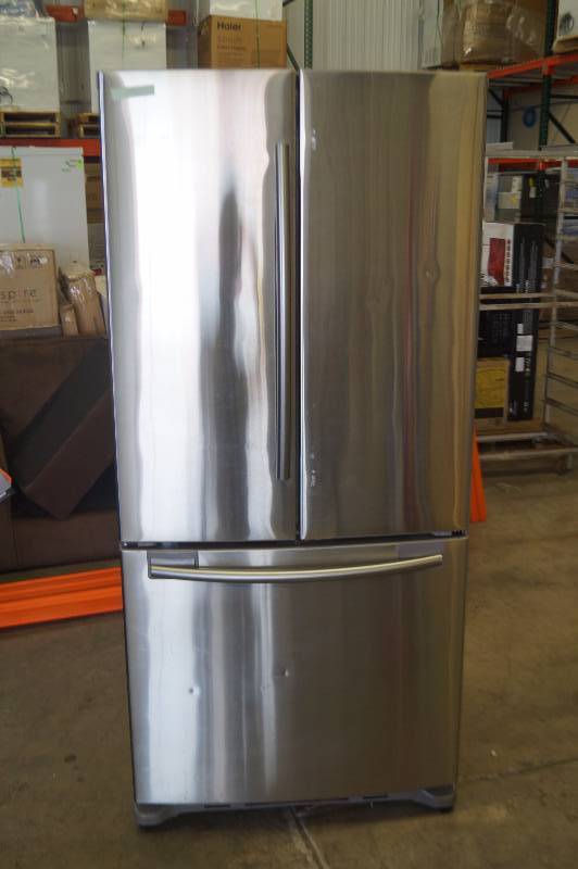 lot 140 image: Samsung Refrigerator