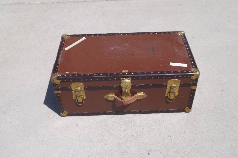 lot 169 image: Antique Chest