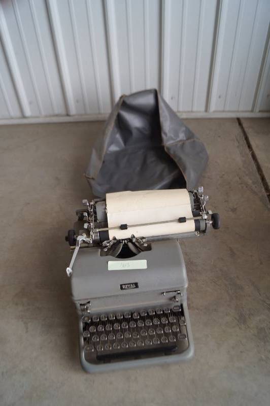 lot 183 image: Antique Royal Typewriter