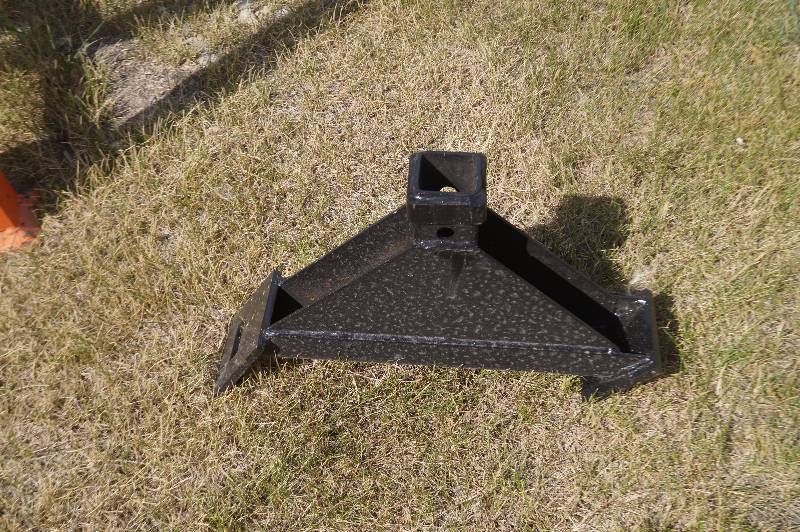 lot 205 image: Skid Steer Quick Attach Receiver Hitch Adapter