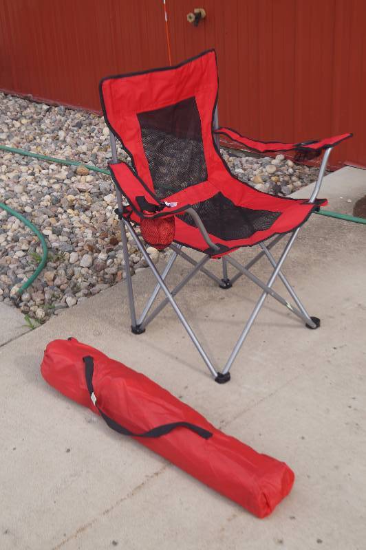 lot 212 image: Snap-On Folding Chairs