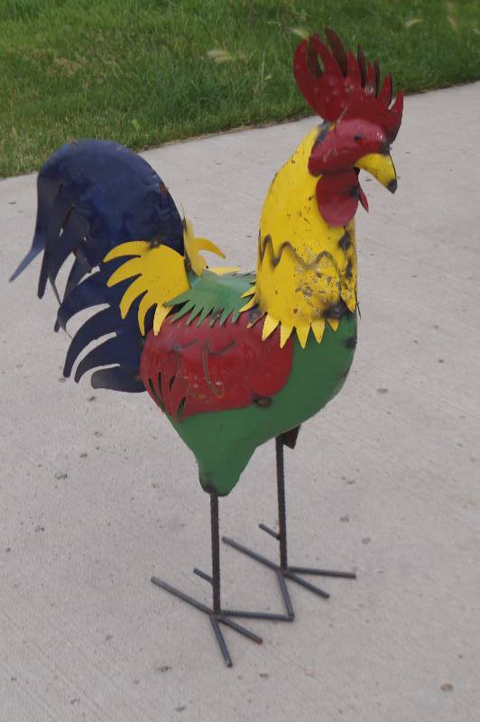 lot 224 image: Large Decorative Metal Rooster