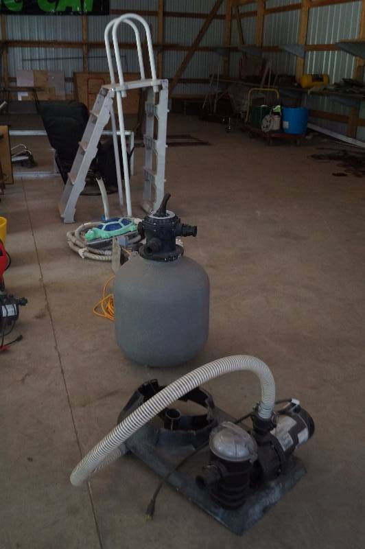 lot 10 image: Pool Filter System