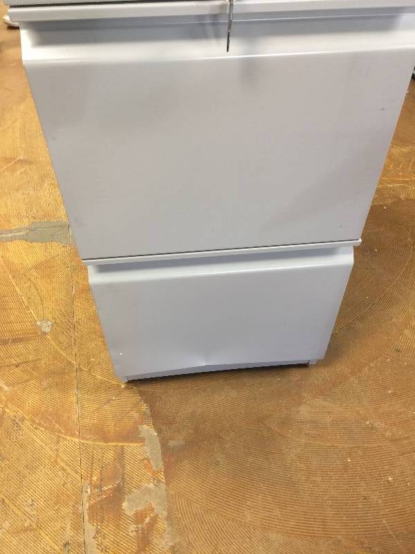 lot 27 image: Basyx by HON Mobile Pedestal whit lock open box never used small damage