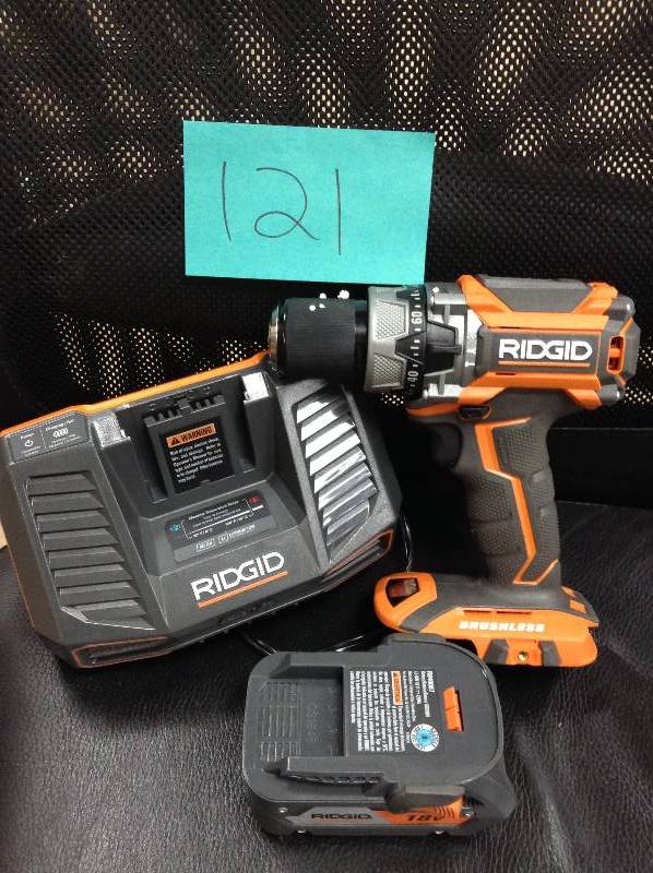 lot 121 image: Ridgid 18-Volt Lithium-Ion 12 in. Cordless Brushless Compact Hammer Drill Kit
