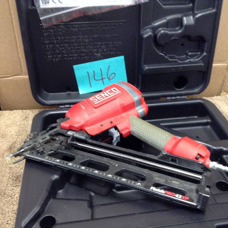 lot 146 image: Senco 15-Gauge Angled Finish Nailer used not tested